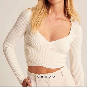 Abercrombie & Fitch sweater